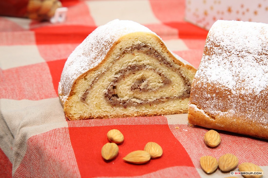 Kuchen - Nuss- Quarkstollen - www.backecke.eu : Koch- und Backrezepte ...